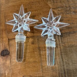 Waterford Crystle Pair of 2 Clear Star or Snowflake Wine Bottle Stoppers 4.5”